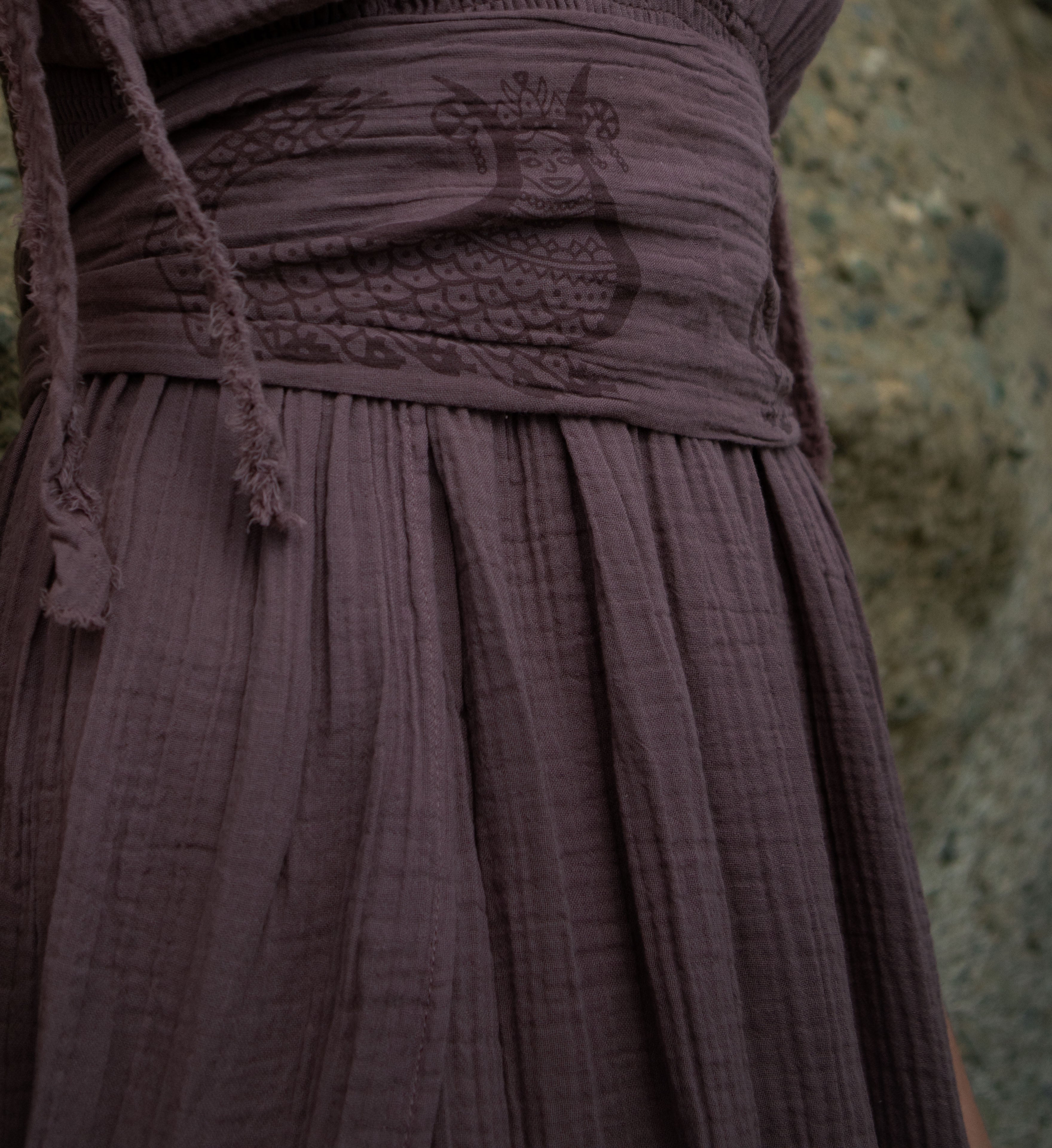 Shahmaran Dress: sleeveless, fitted midi dress in rust color with square neckline and side slit