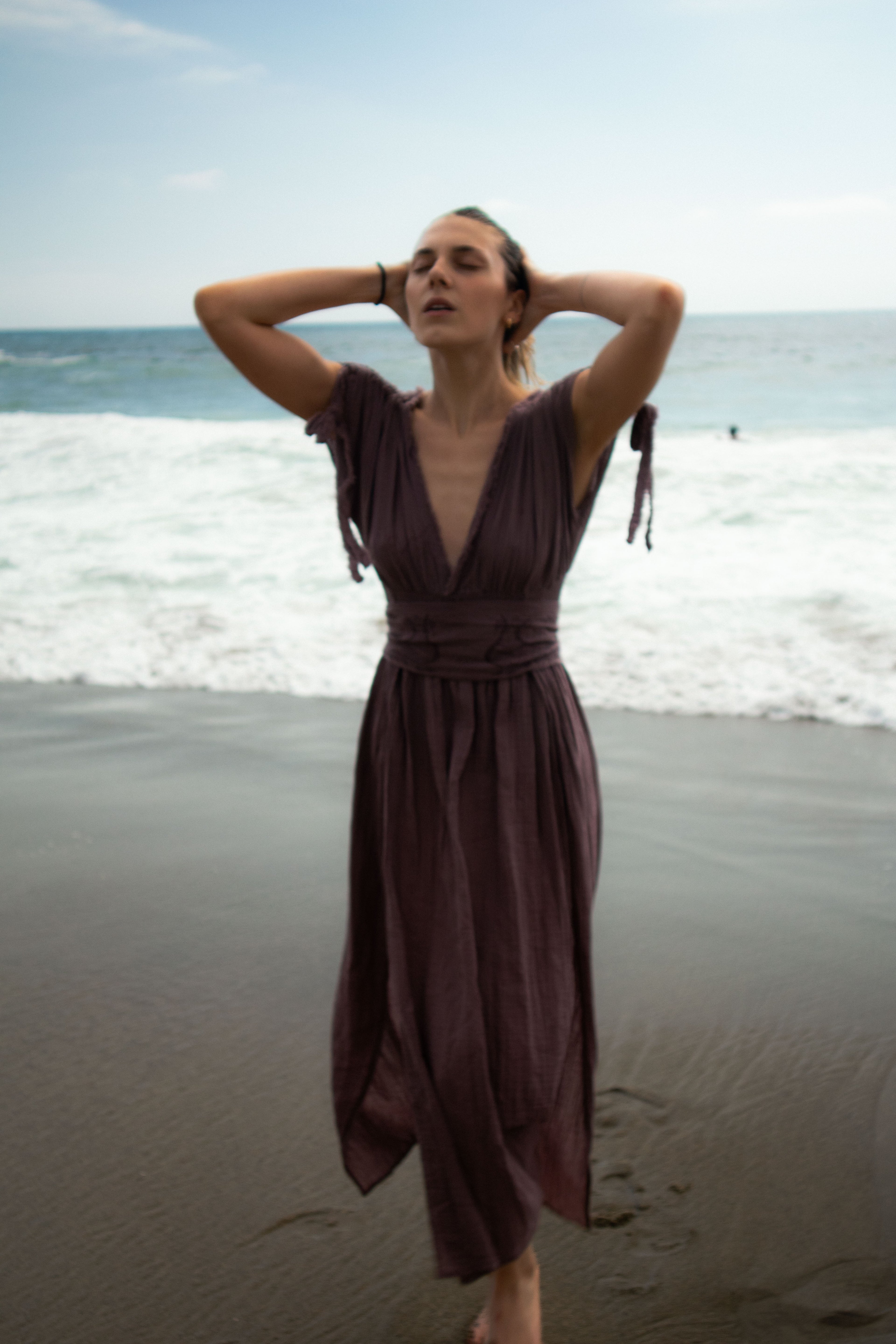 Shahmaran Dress: sleeveless, midi-length dress with square neckline and relaxed A-line fit