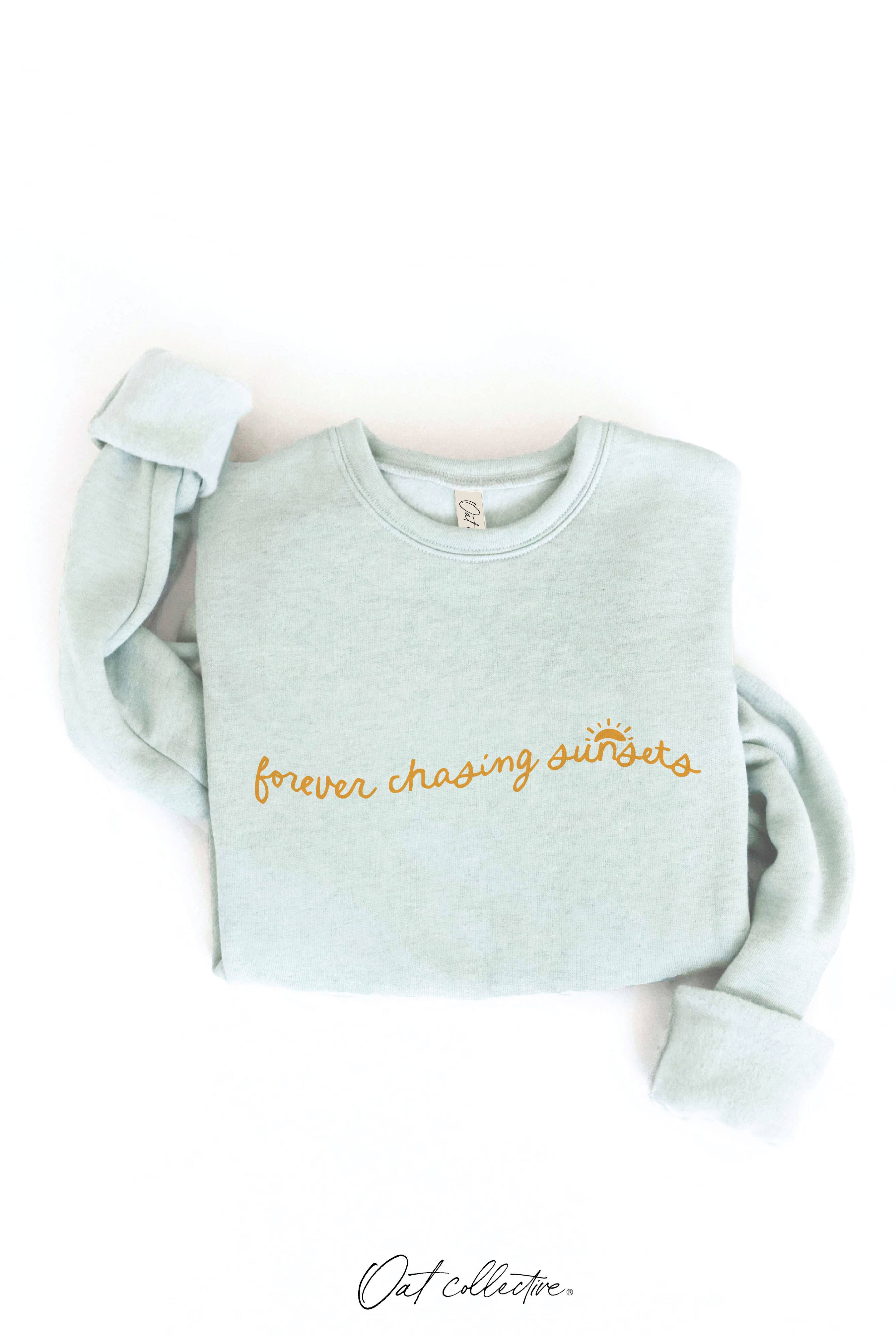 FOREVER CHASING SUNSETS Graphic Sweatshirt: relaxed fit, beige crewneck with long sleeves and ribbed hem and cuffs