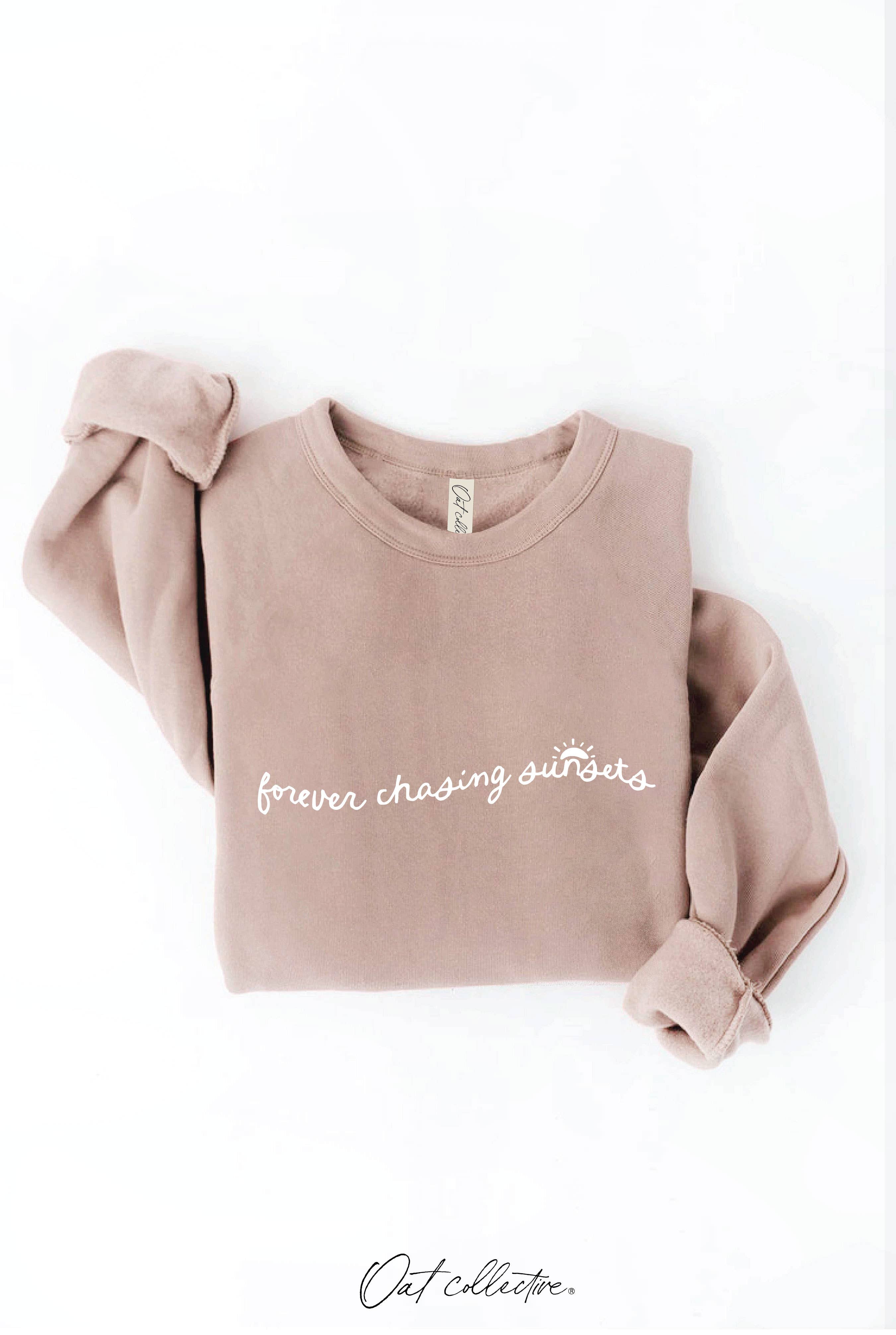 FOREVER CHASING SUNSETS Graphic Sweatshirt: cream-colored, relaxed fit, crew neck, long sleeves, ribbed hem and cuffs