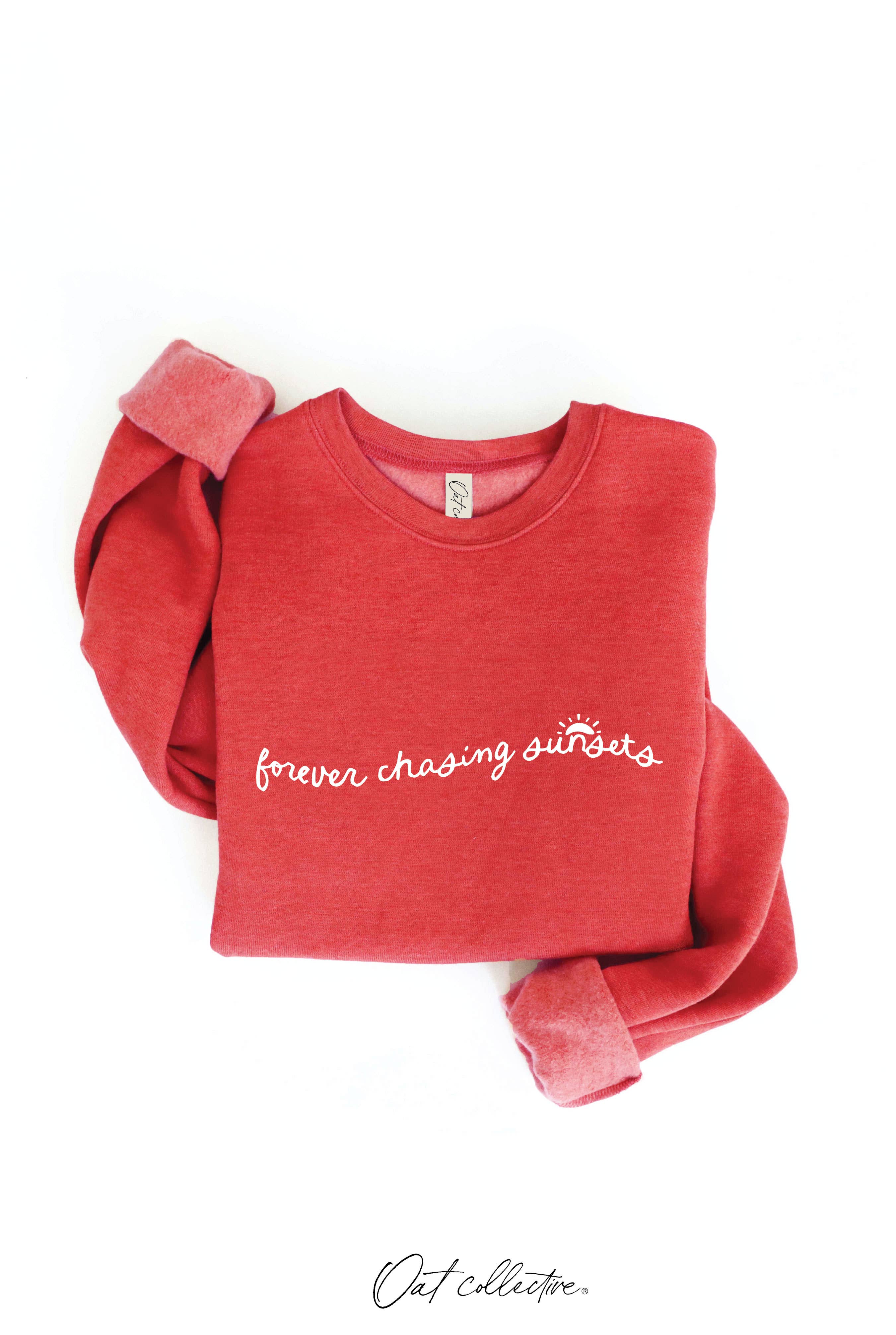 FOREVER CHASING SUNSETS Graphic Sweatshirt: beige crewneck with long sleeves, relaxed fit, ribbed cuffs and hem